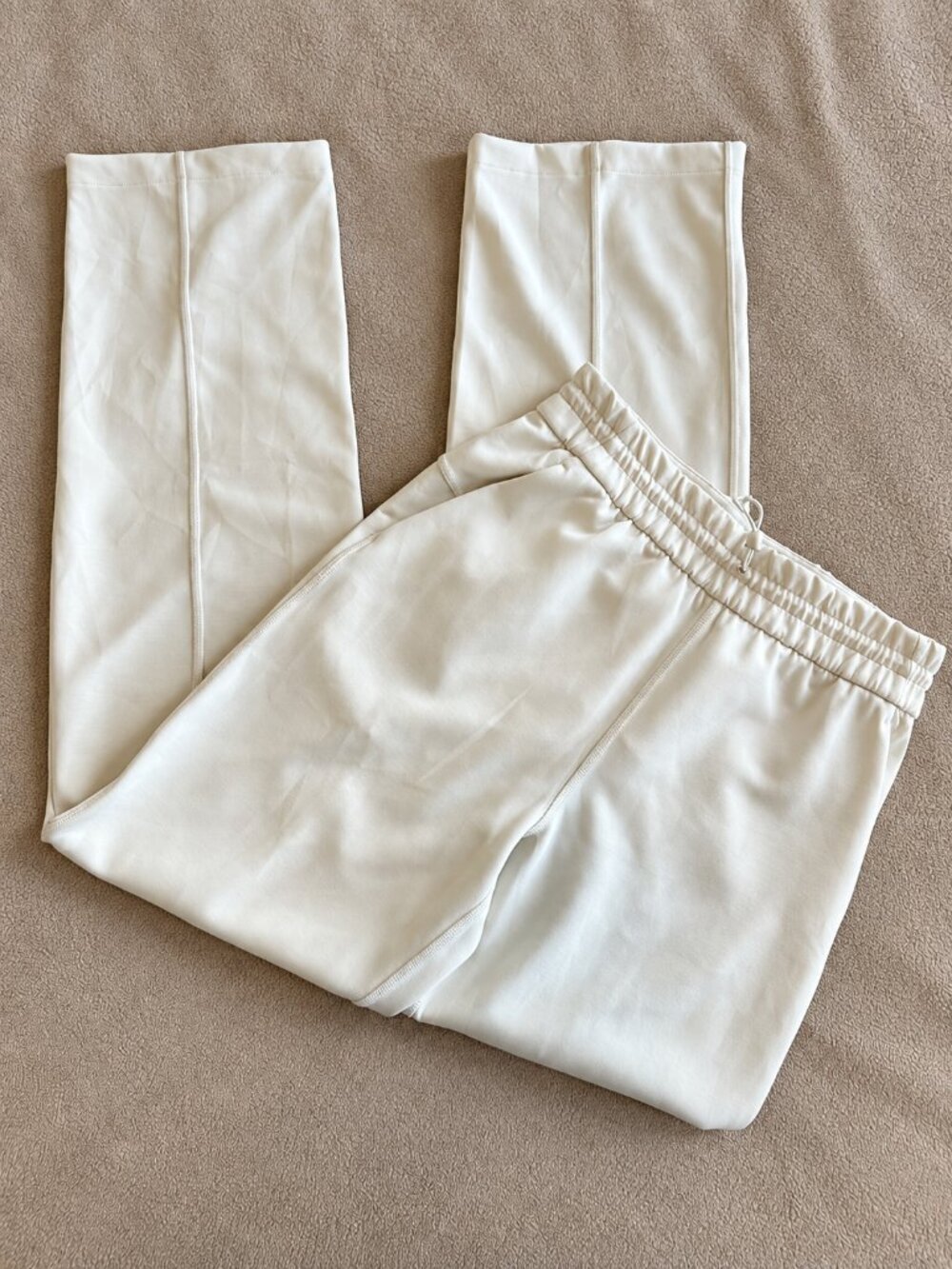 Lululemon Softstreme High-Rise Pant Regular Bone Size 6